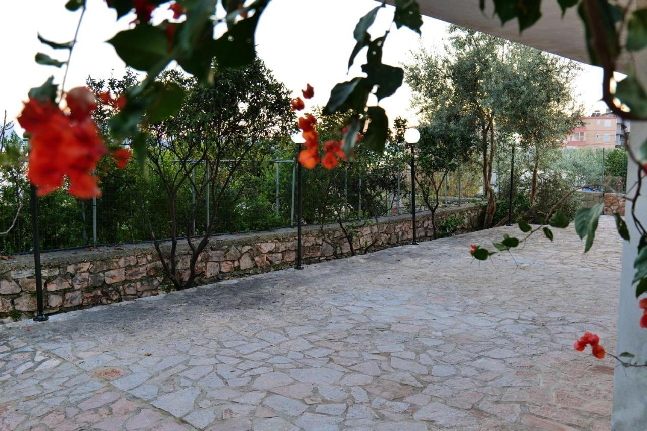 Davide Rooms Sarandë Buitenkant foto