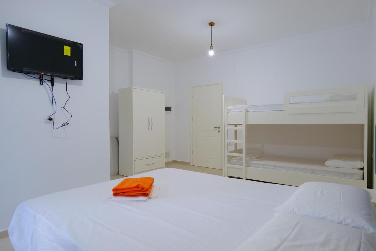Davide Rooms Sarandë Buitenkant foto