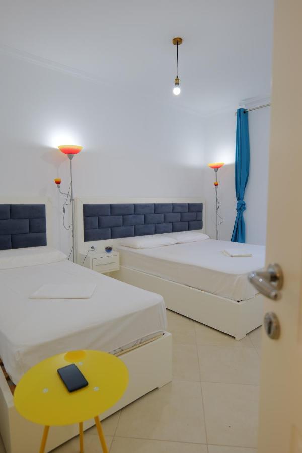 Davide Rooms Sarandë Buitenkant foto